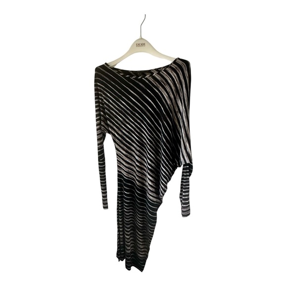 BCBGMaxAzria Black and White Asymmetrical Dress Long Sleeve Size M - Picture 7 of 7